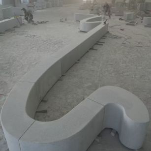 盐城 花岗岩整石坐凳拼装