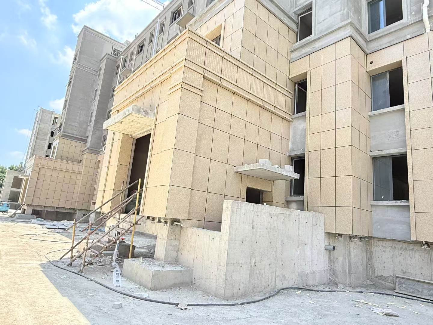 盐城 黄金麻干挂，工地实拍