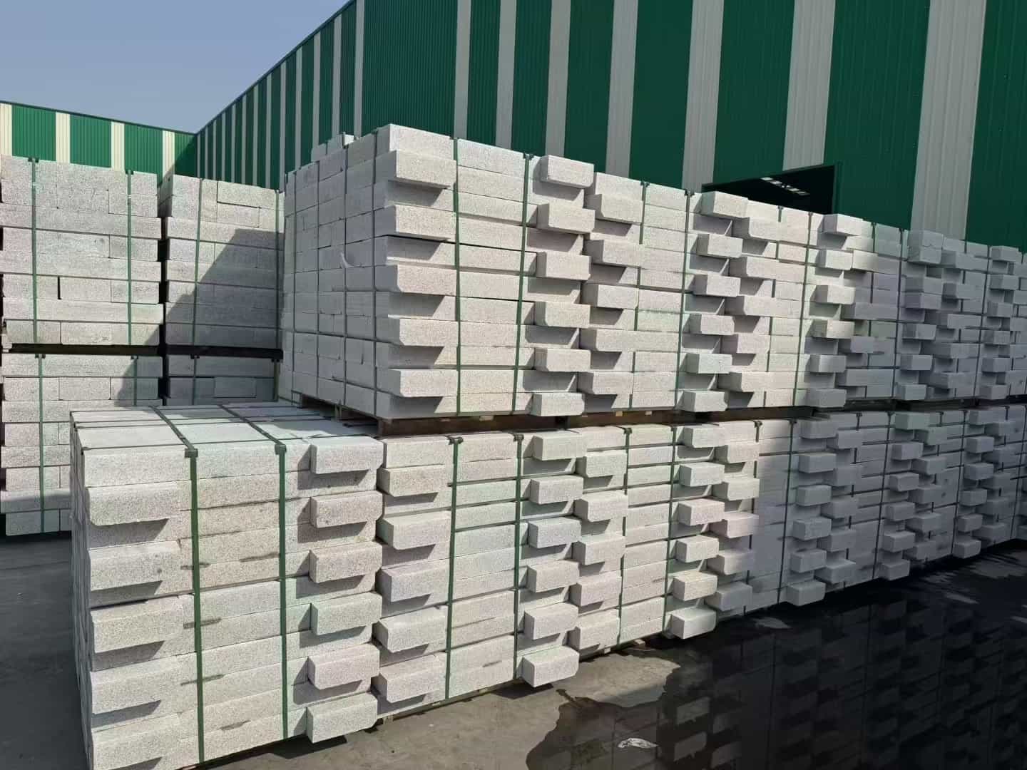 盐城芝麻白路沿石