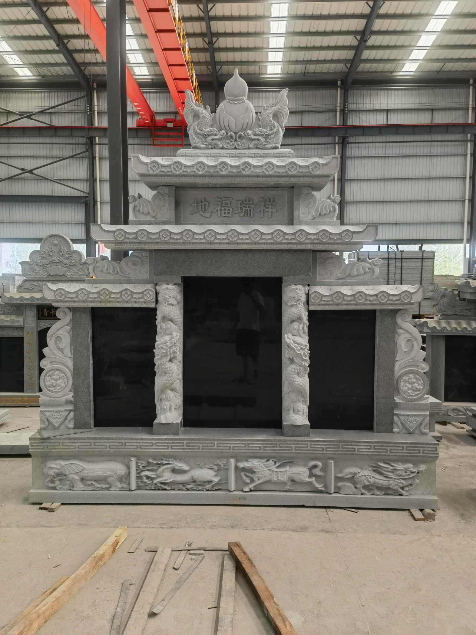 盐城 芝麻灰高档墓碑、土墓，一套也支持定做